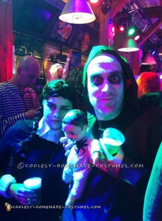 Cool Homemade Addams Family Group Costume