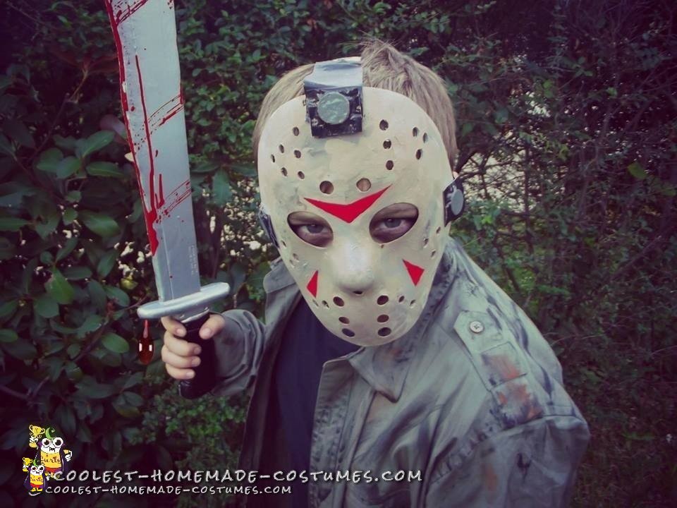 Easy Child's DIY Jason Voorhees Costume