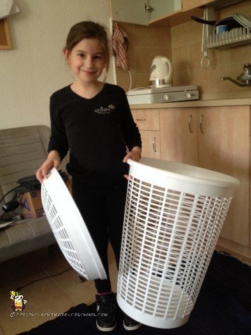 Popcorn costume - finding just the right laundry basket