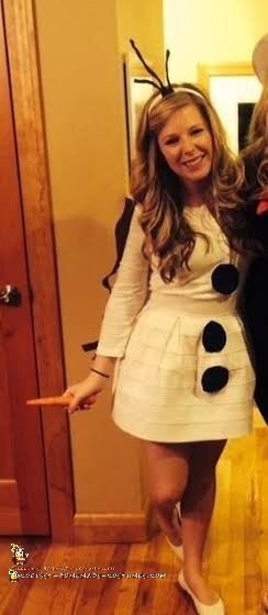 College-Girl Edition Olaf Costume