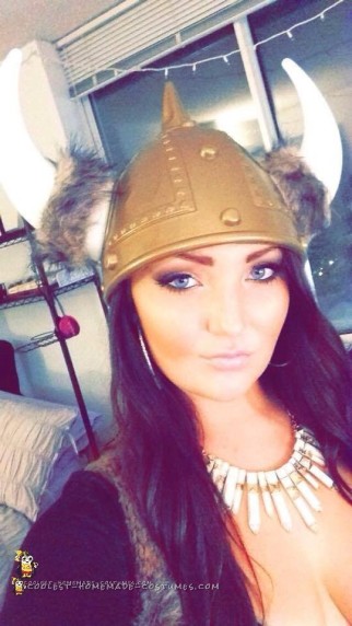 Cute DIY Viking Costume for a Woman