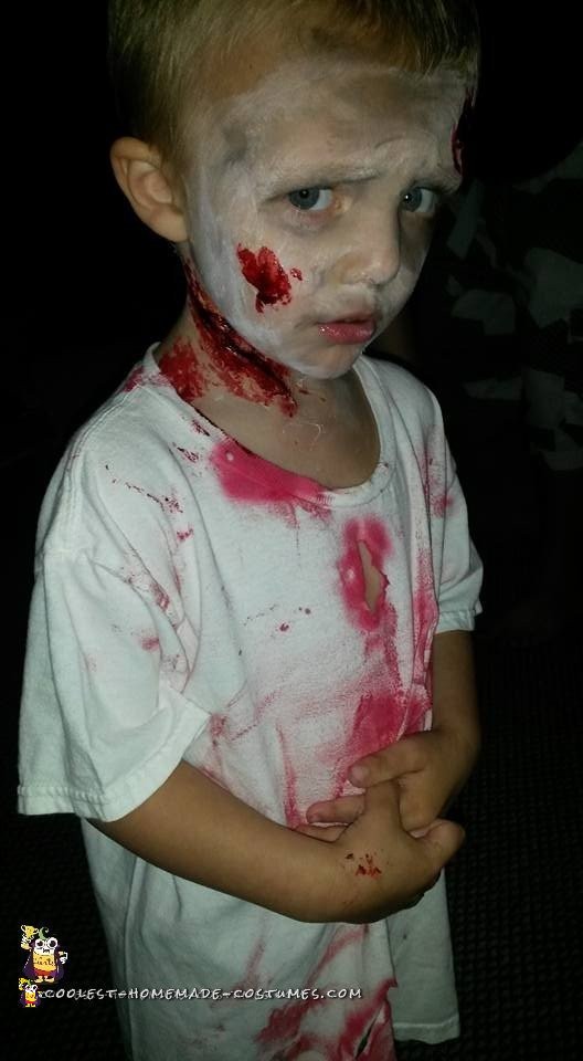 Last-Minute Zombie Costume for a Toddler