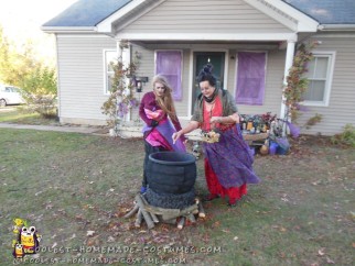 Coolest Hocus Pocus Costumes and Front Yard Props