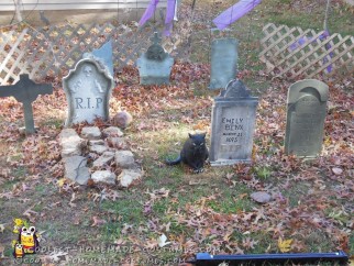Coolest Hocus Pocus Costumes and Front Yard Props