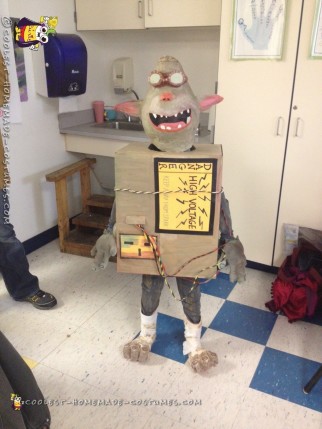 Coolest DIY Boxtrolls Costumes:  Oil Can and Sparky