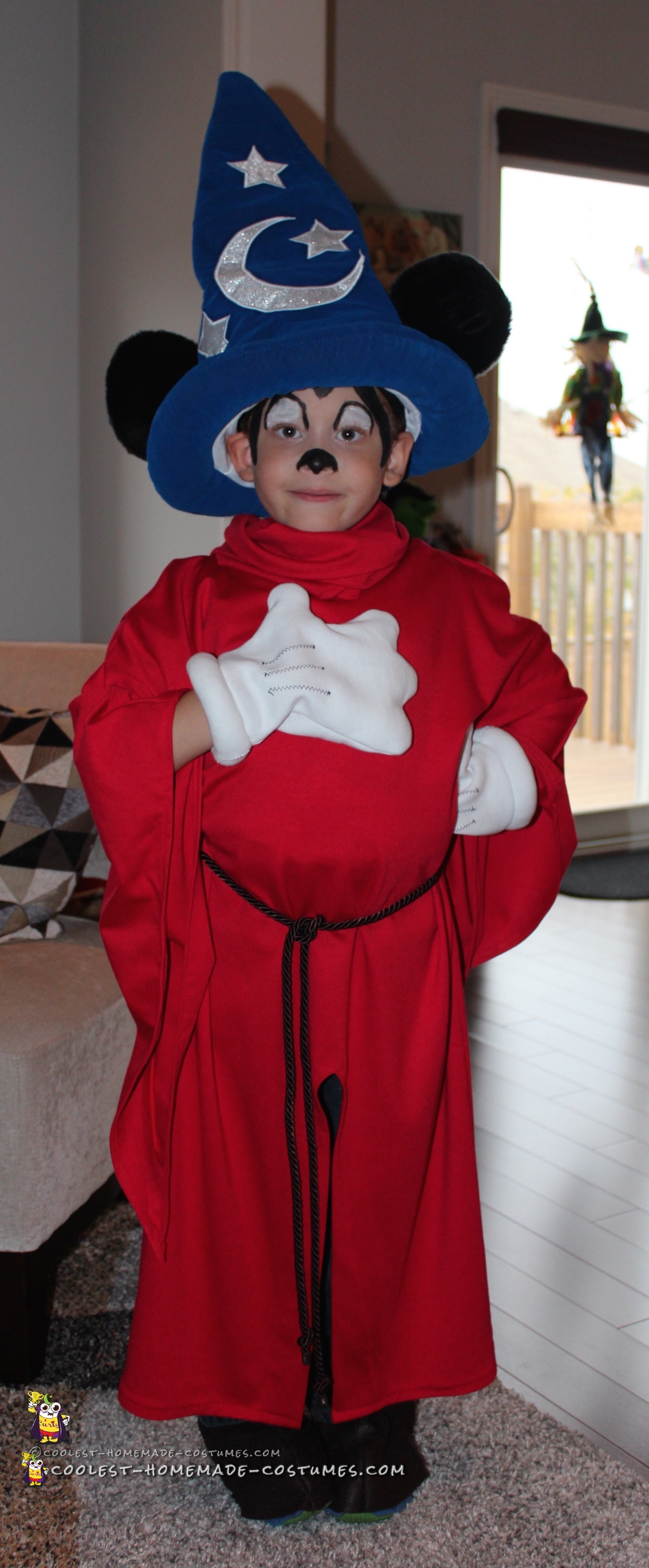 Sorcerer Mickey Mouse Costume for a Boy
