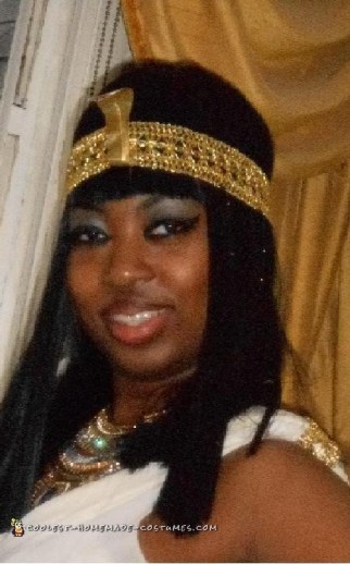 Cleopatra Costume: Epitome of Egyptian Royalty