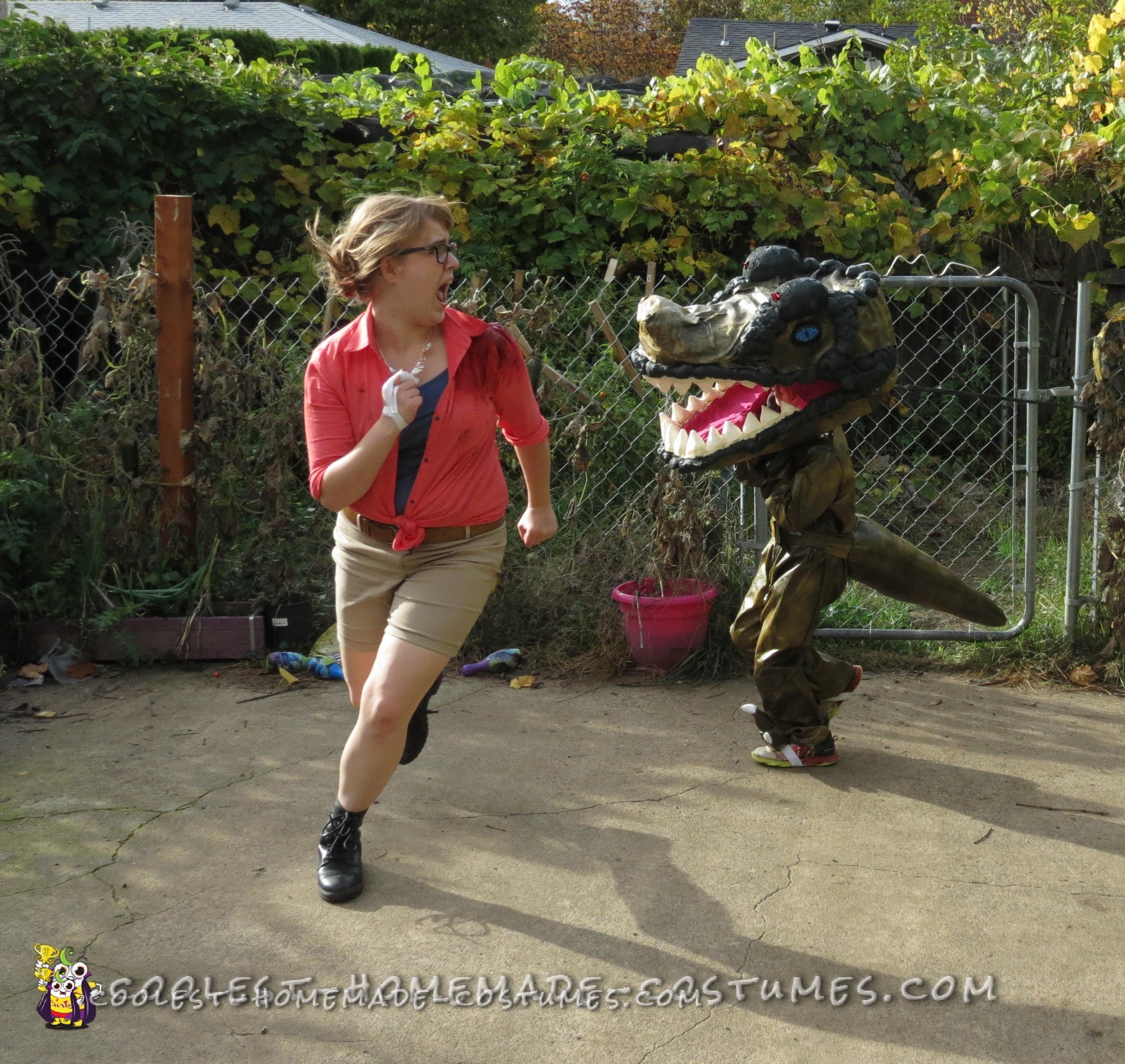 Awesome Jurassic Park Costumes: T-Rex and Ellie