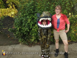 Awesome Jurassic Park Costumes: T-Rex and Ellie