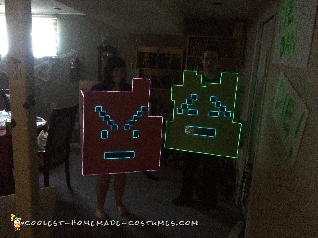 El Wire Mooninites Couple Costume from Aqua Teen Hunger Force