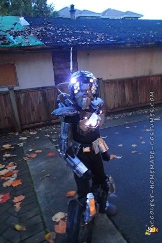 Futuristic Robot Costume