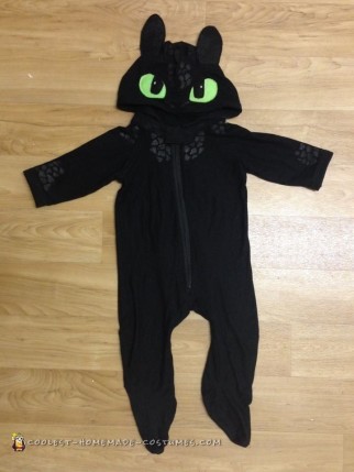 DIY How to Train Your Dragon Toothless Baby Costume for $12
