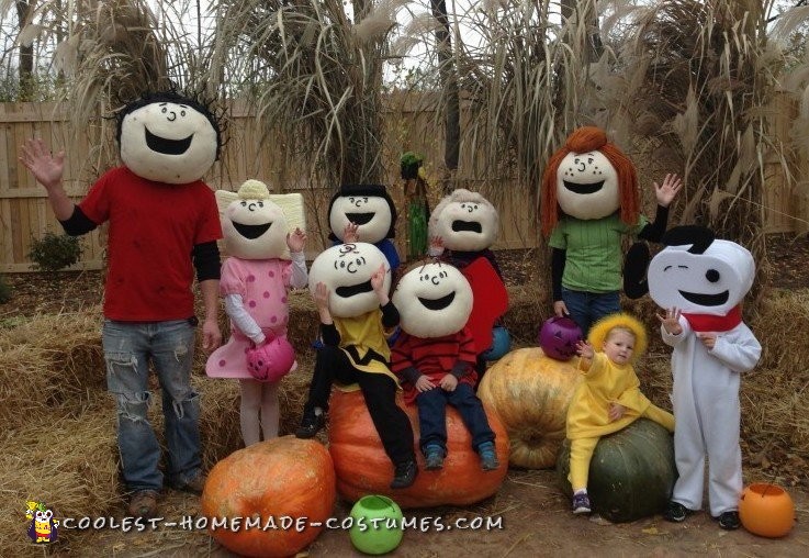 Awesome Peanuts Gang Family Costume