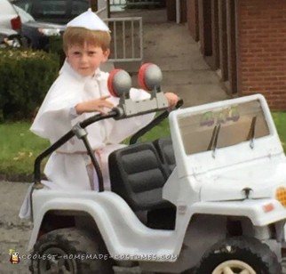 Amen for this Costume Idea - The Pope!