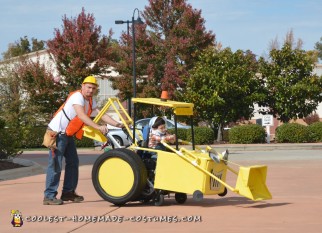 The Amazing Scoop and Bob the Builder Costume