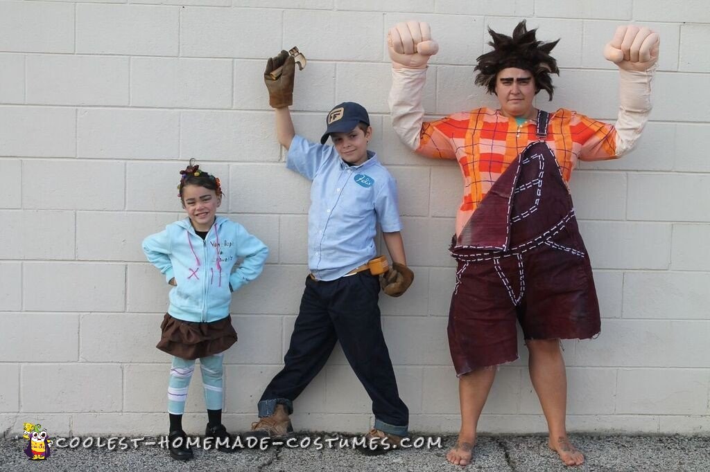 Cool Wreck-it Ralph Family Costumes