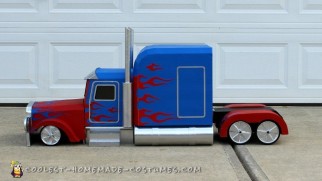 Coolest Transforming Optimus Prime Costume