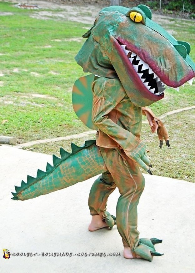 spinosaurus dinosaur costume