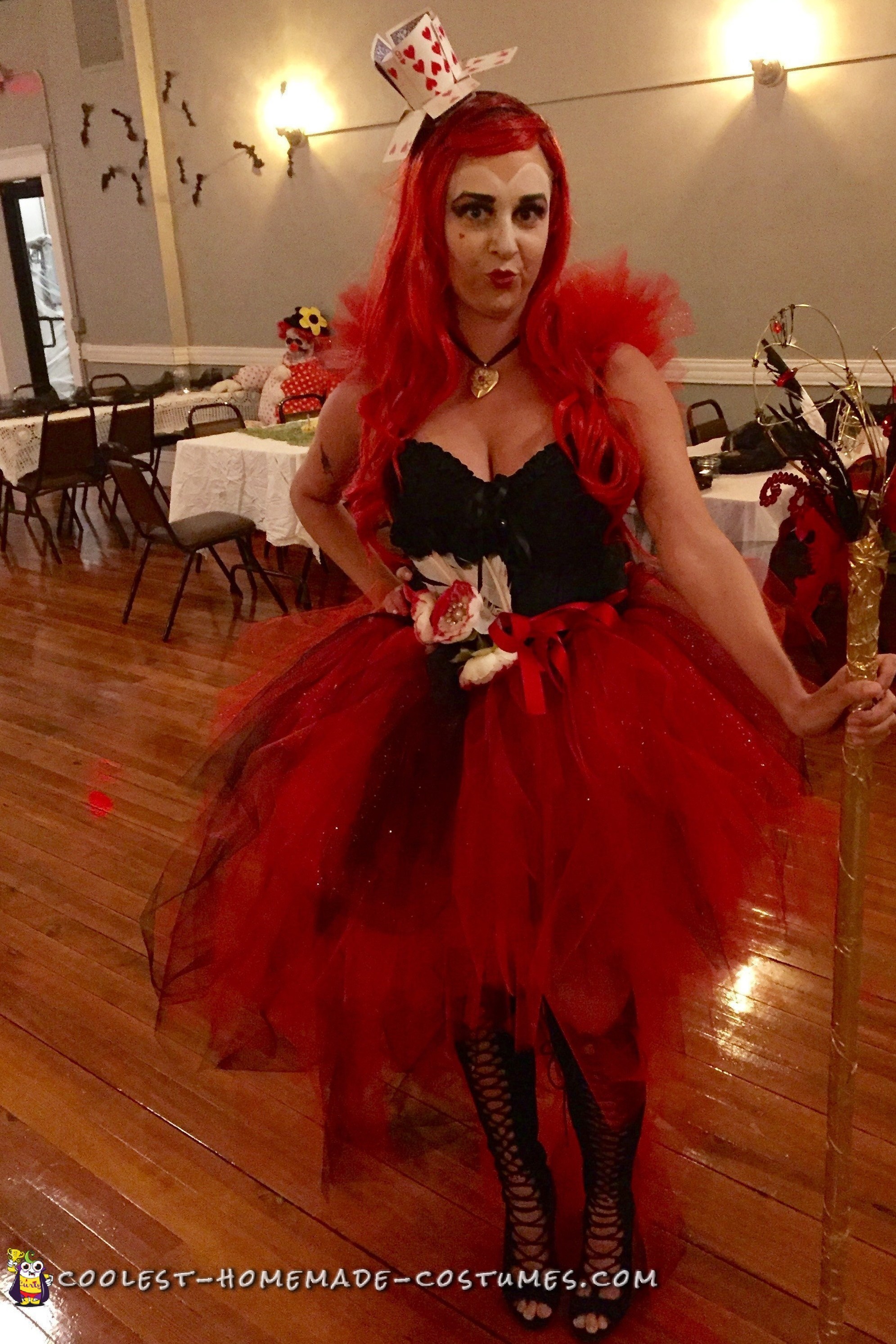 DIY queen of hearts costume