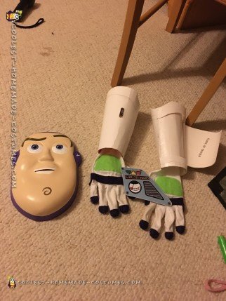 Coolest DIY Buzz Lightyear Costume