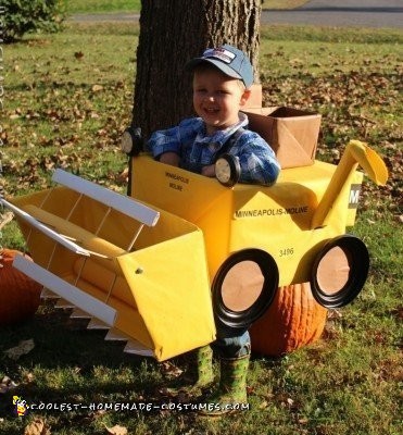 Childrens ride cheap on combine harvester