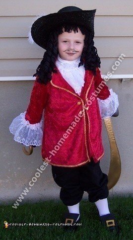 Coolest Homemade Captain Hook Costume Ideas