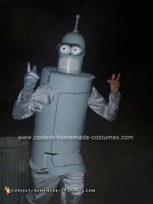 coolest-binder-costume-10-21586284.jpg