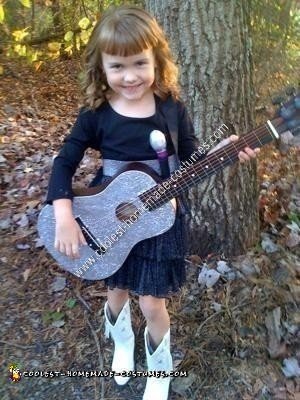 Child's Taylor Swift Halloween Costume