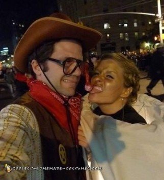 coolest-christmas-story-couple-costume-14-21584913.jpg