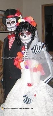 Coolest Dia de Los Muertos Adult Couple Costume