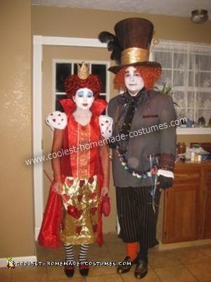 DIY Alice in Wonderland Couple Halloween Costume