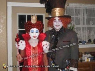 Coolest DIY Alice in Wonderland Couple Halloween Costume