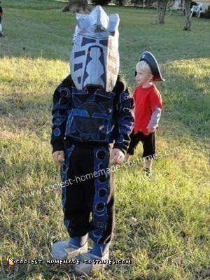 DIY Bionicle Halloween Costume