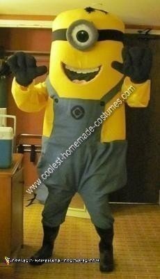 DIY Despicable Me Minon Halloween Costume