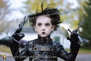 coolest-diy-edward-scissorhands-halloween-costume-11-21419428.jpg