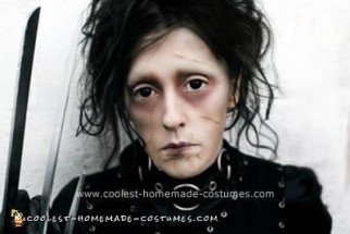 DIY Edward Scissorhands Halloween Costume