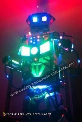 DIY Robot Halloween Costume