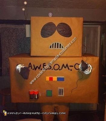 Homemade A.W.E.S.O.M.-O Robot from South Park Last Minute Costume