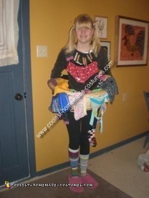 Homemade Basket of Laundry Costume