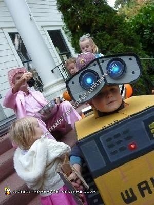 Homemade Cardboard Wall E Halloween Costume Idea