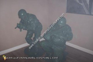 Homemade Green Plastic Soldiers Unique Couple Halloween Costume Idea