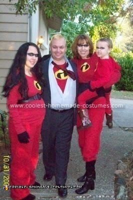 Homemade Incredibles Family Costumes