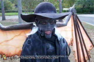 coolest-homemade-jeepers-creepers-halloween-costume-idea-3-21424253.jpg