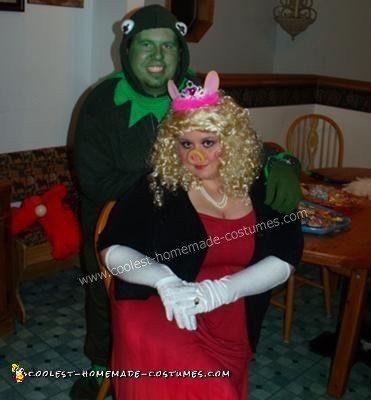 Homemade Kermit and Miss Piggy Couple Halloween Costume