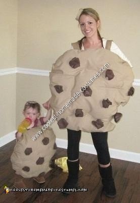 Homemade Mom and Baby Cookies Halloween Costume Idea
