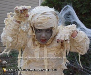 Homemade Mummy Girl Unique Halloween Costume Idea