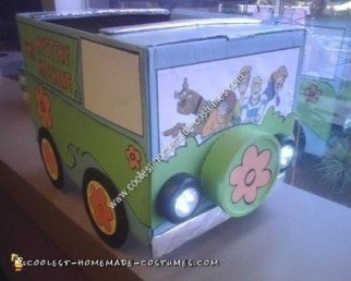 Homemade Mystery Machine Kids Halloween Costume Idea