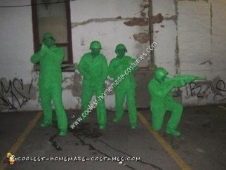 Homemade Plastic Army Men Group Halloween Costume Idea