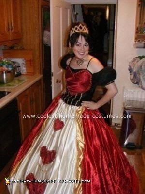 Homemade Queen of Hearts Halloween Costume