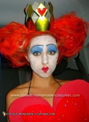 Homemade Queen of Hearts Halloween Costume Idea